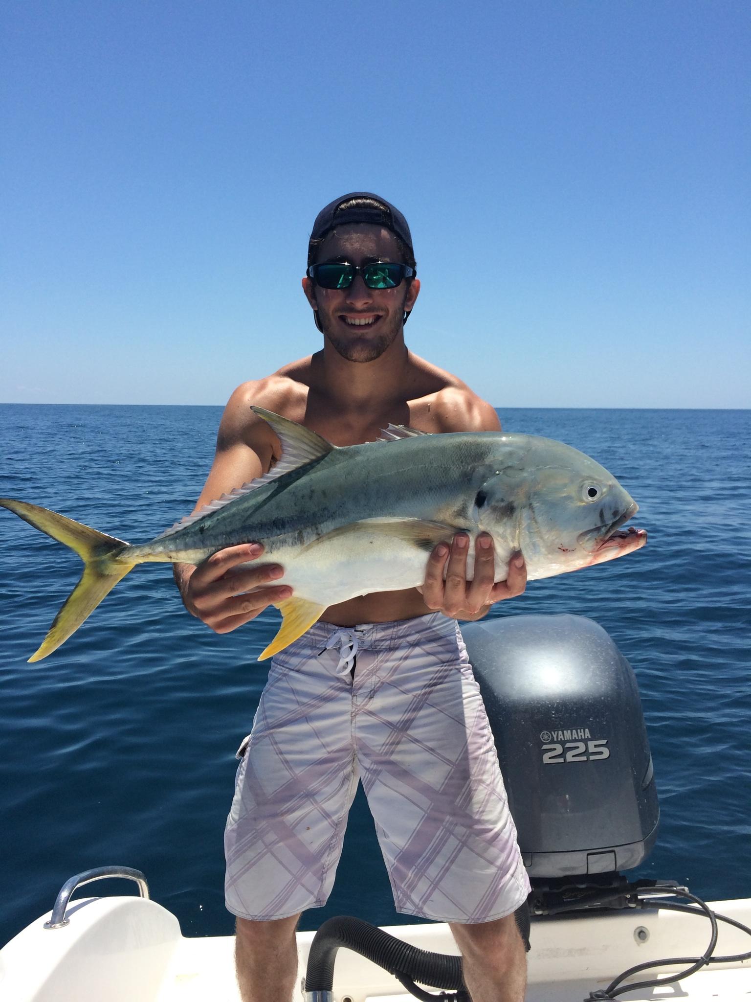 Offshore fishing on wrecks